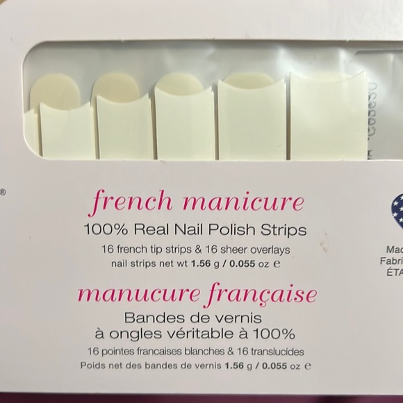 Color Street Nail Strips French Manicure “Meet Me in Paris” - Picture 1 of 2